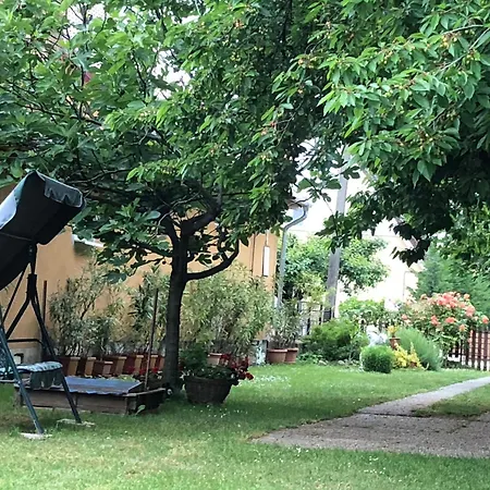 Apartmanház-pärlan