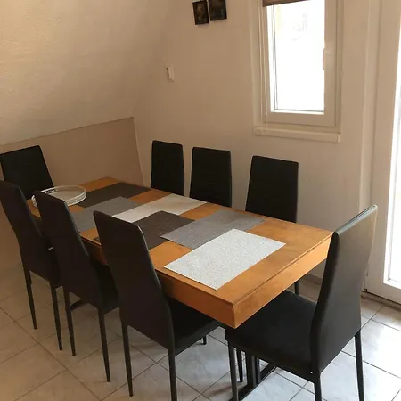 Apartmanház-pärlan Balatonboglár