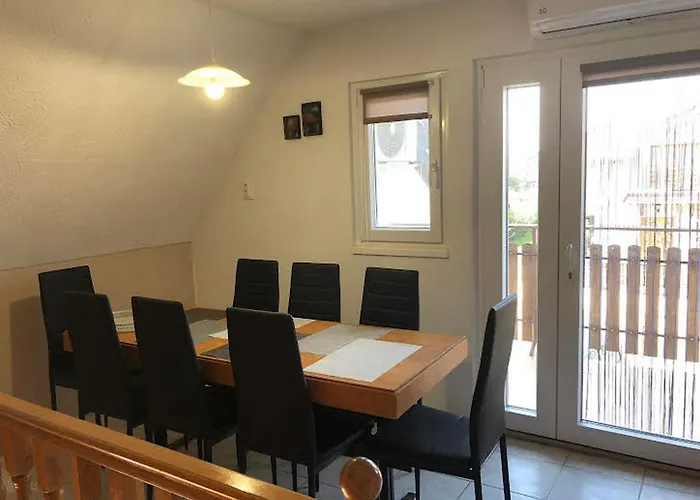 Apartmanhaz-paerlan *