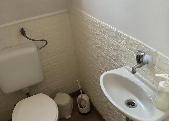 Apartmanház-pärlan